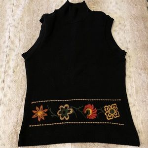 Axara Paris Sweater Sleeveless Turtleneck Embroidered flowers Size S